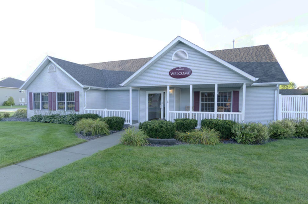 Primrose Cottages Memory Care main exterior entrance in Aberdeen, SD